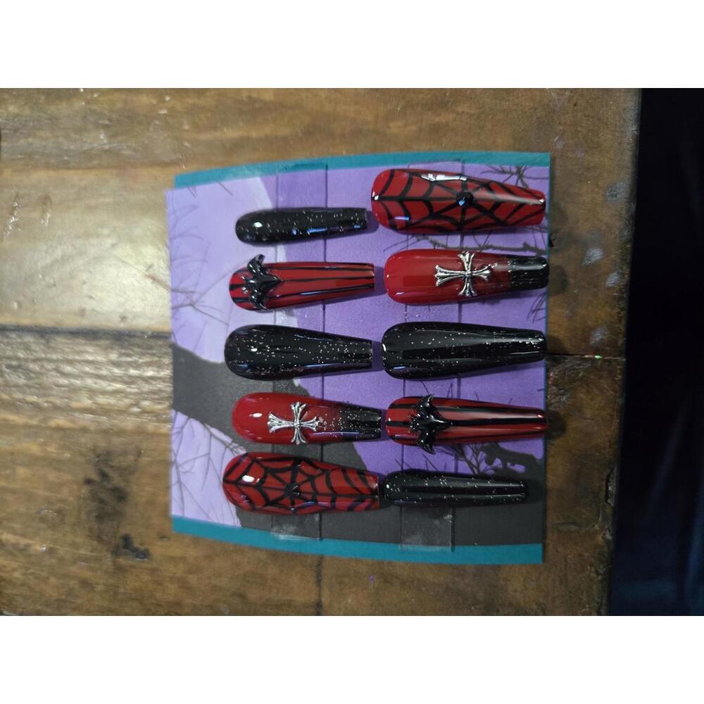 Gothic vampy coffin halloween nails custom made